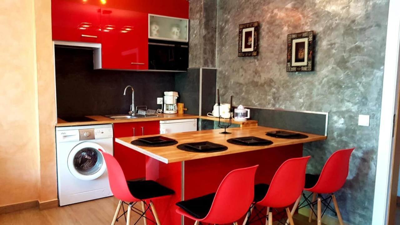 אמפוריבראבה Leroy Apartment מראה חיצוני תמונה